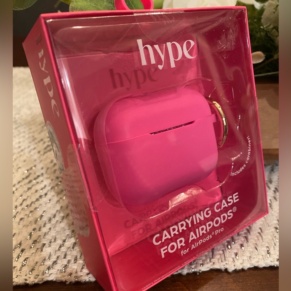 NWT! Carrying case for Airpods Pro